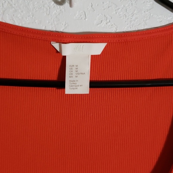 Medium red sheath dress - Picture 2 of 3